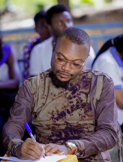 Momo's profile, a single 38-year-old a man in Ouagadougou