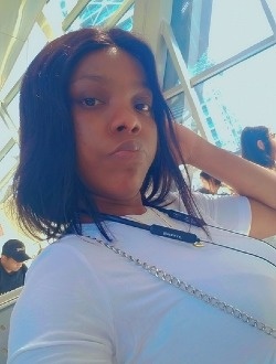 Stella's profile, a single 30-year-old a woman in Douala