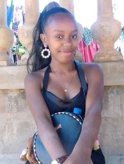 Shaïna's profile, a single 23-year-old a woman in Akinganio