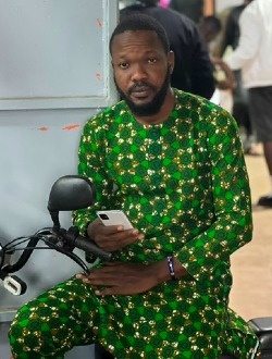 Awal Attanda's profile, a single 35-year-old a man in Libreville