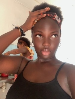 Djenebou's profile, a single 19-year-old a woman in Petit Abidjan-Youkou