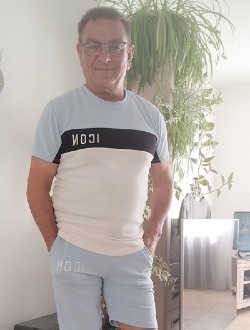 Daniel's profile, a single 65-year-old a man in Renescure