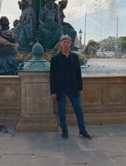 Carlos's profile, a single 58-year-old a man in Tarbes