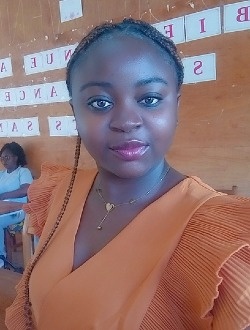 Elise's profile, a single 24-year-old a woman in Bafoussam II