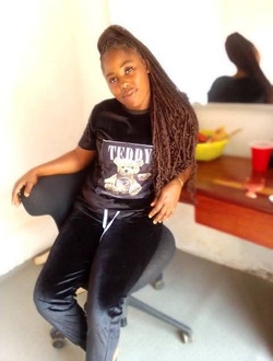 Kelly's profile, a single 26-year-old a woman in Meyo-Centre