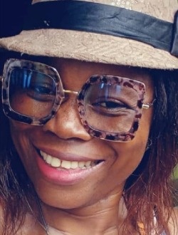 Merveille's profile, a single 48-year-old a woman in Douala