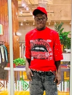 Doupi's profile, a single 18-year-old a man in Douala