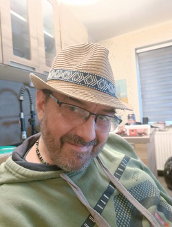 Olivier's profile, a single 49-year-old a man in Charleroi