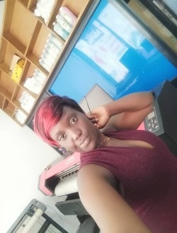 Solly's profile, a single 34-year-old a woman in Abono