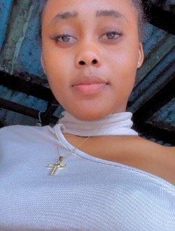 Prodige's profile, a single 24-year-old a woman in Pointe-Noire