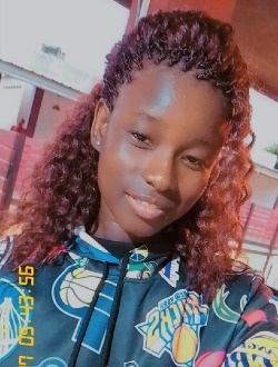 Inès's profile, a single 23-year-old a woman in Lomé