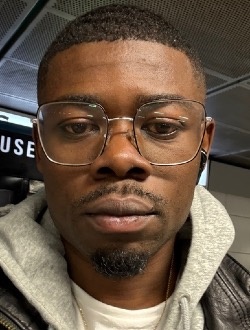 Devon's profile, a single 23-year-old a man in Lyon
