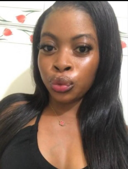Émilie's profile, a single 22-year-old a woman in Aban
