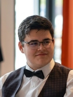 Rami's profile, a single 22-year-old a man in Bern