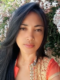 Adélaïde's profile, a single 37-year-old a woman in 1ER Arrondissement