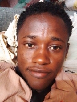 Maxime's profile, a single 22-year-old a man in Awaé