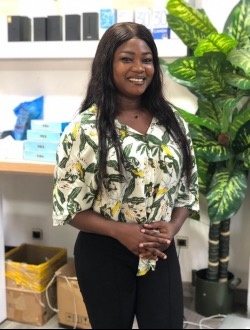 Gracias's profile, a single 30-year-old a woman in Cotonou