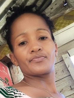 Larrissa's profile, a single 37-year-old a woman in Antalaha