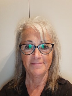 Yolande's profile, a single 74-year-old a woman in Lévis