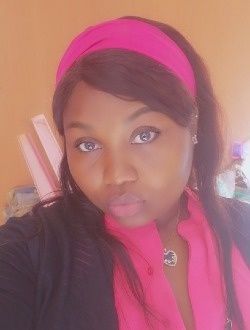 Rols's profile, a single 36-year-old a woman in Yaoundé