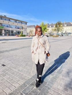 Malya's profile, a single 41-year-old a woman in Saint-Lô