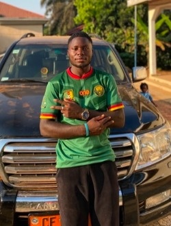 Raphael's profile, a single 26-year-old a man in Yaoundé
