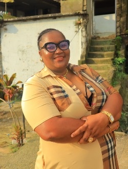 Dany's profile, a single 41-year-old a woman in Douala
