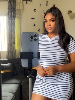 Aïcha's profile, a single 30-year-old a woman in Douala