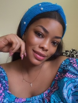 Estelle's profile, a single 35-year-old a woman in Douala
