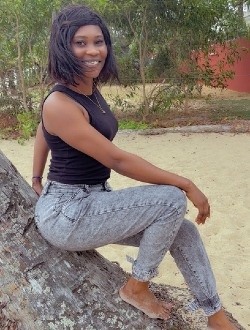 Linsia's profile, a single 27-year-old a woman in Libreville