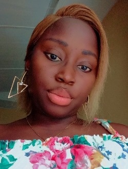 Sonini's profile, a single 32-year-old a woman in Tanda