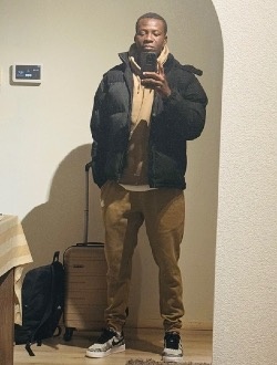 profile picture 0