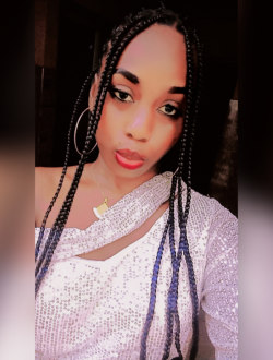 Elody's profile, a single 23-year-old a woman in Abidjan