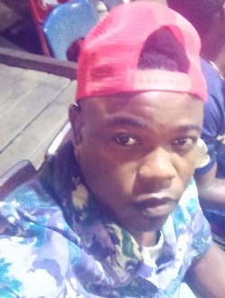 Joel's profile, a single 34-year-old a man in Douala