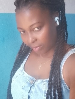 Dora's profile, a single 42-year-old a woman in Mengomo