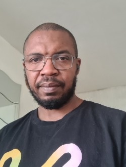Revax's profile, a single 44-year-old a man in Le Blanc-Mesnil