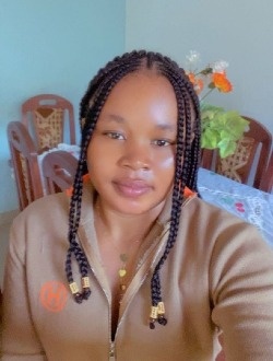 Vira's profile, a single 26-year-old a woman in Yaoundé