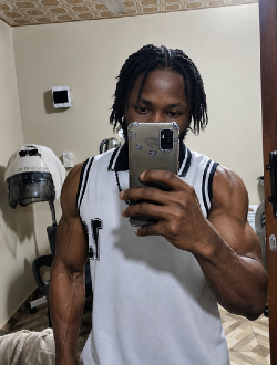 Vybe's profile, a single 31-year-old a man in Ababio