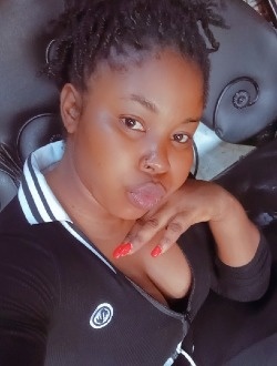 Marie's profile, a single 28-year-old a woman in Yaoundé