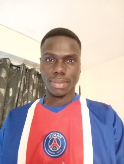 Hamada's profile, a single 22-year-old a man in Grigny