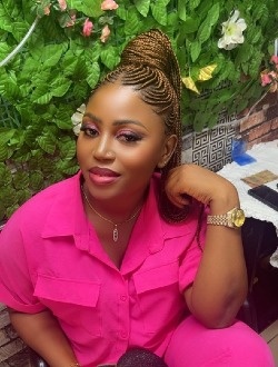 Vasky's profile, a single 31-year-old a woman in Douala