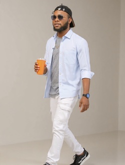 Junior's profile, a single 30-year-old a man in Adéti-Kopé