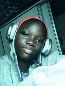 Benie's profile, a single 18-year-old a woman in Brazzaville