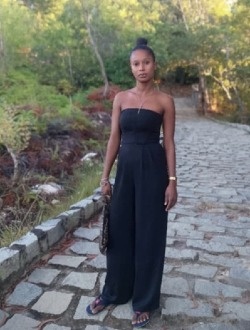 Vanessa's profile, a single 32-year-old a woman in Nosy-Be