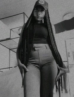 Josephine's profile, a single 25-year-old a woman in Ablogamé