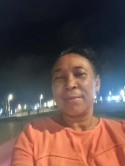 Julia's profile, a single 59-year-old a woman in Toamasina