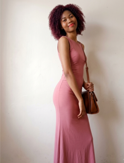 Chantalle's profile, a single 20-year-old a woman in 67 Ha