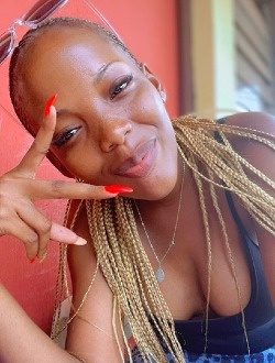 Mxlle Sisi's profile, a single 28-year-old a woman in Libreville