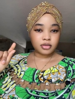 Fatim's profile, a single 29-year-old a woman in Abi