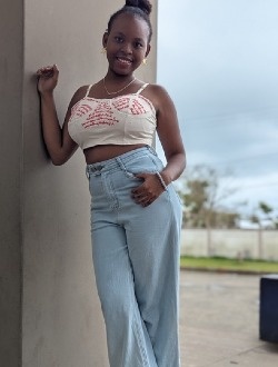 Leila's profile, a single 22-year-old a woman in Toamasina